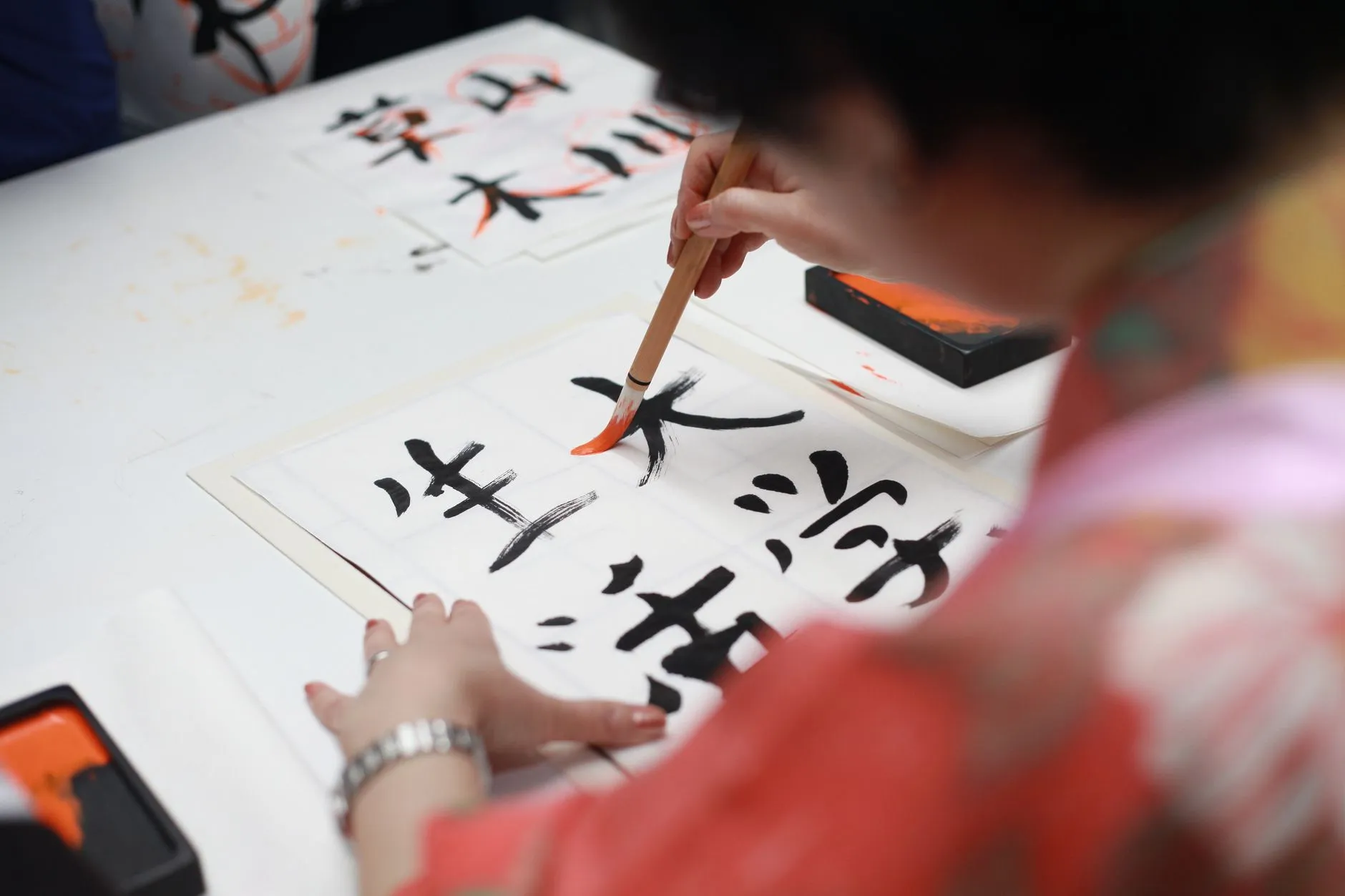 家瑜货架制造工艺解析:从原材料到成品的品质管控体系
